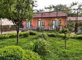 Tsiskari Paradise, hotel a T'mogvi