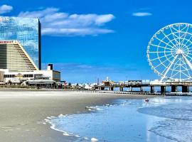 3 Bedrooms, Boardwalk Duplex Beachblock Home!, hotell i Atlantic City