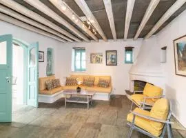 Galatea House Katoï with patio