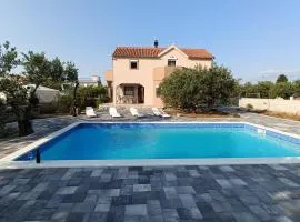 Vacation house TOKET - 6+2 person