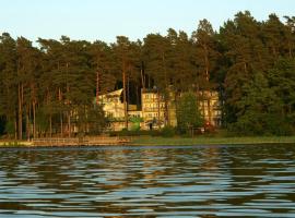 Kompleks Rekreacyjny KNIEJA w Rajgrodzie, hotel v destinaci Rajgród