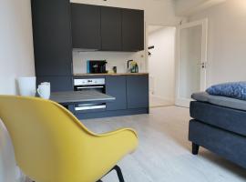 Lofoten Studio Apartment, Vestermyrveien 11 Svolvær, loma-asunto Svolværissä