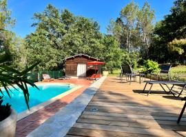 Natur & Jasmin Chambres d'hôtes naturistes en Provence，洛爾格的B&B