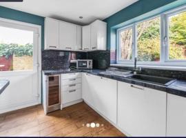 cleethorpes seaside garden apartment, готель у місті Кліторпс