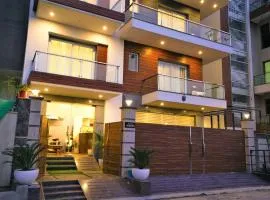 Lime Tree Hotel Pulkit Gurgaon-Artemis Hospital, Nearest Metro Huda City Centre