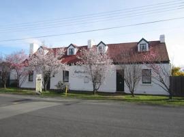 Sorell Barracks, hotel sa Sorell