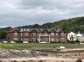 4 Kames Bay, hotel with parking in Millport