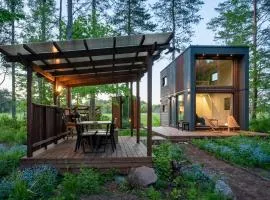 SHANTI FOREST HOUSE Guest house with mirror sauna