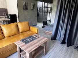 ЛЮКС однокомнатная квартира. ЦЕНТР., apartment in Balqash