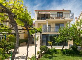 Apartments Morozin, hotel Krkben