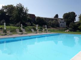 Fattoria di Marena, hotel dengan kolam renang di Bibbiena