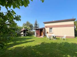 Słoneczny domek, vacation home in Podzamcze