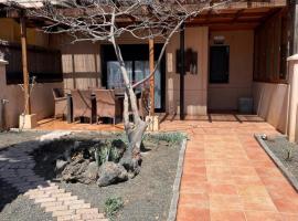 Apartamento Los Naranjos, hotel in Lajares