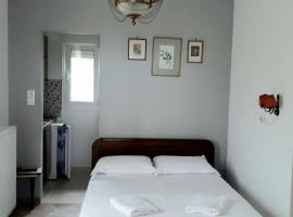 Odysseas, cheap hotel in Stavros