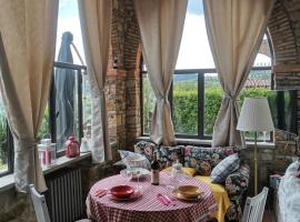 Iris nel Borgo, self catering accommodation in Greve in Chianti