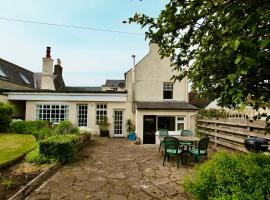 Cosy country cottage in Central Scotland, hotel di Buchlyvie