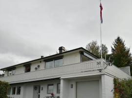 Ett-to rom til leie i et privat hus, hotel en Brumunddal