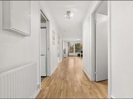 Apartment in Sandvika, 15 minutes from Oslo., Hotel in Sandvika