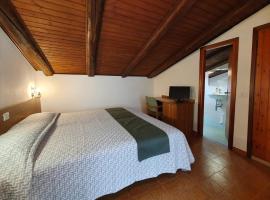 Altavilla Albergo meublé, hotel a Tirano