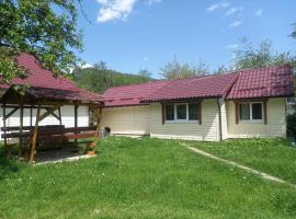 Будиночок Мойсейчуків, beach rental sa Krivorovnya