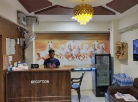 Hotel Shreeji's, three-star hotel in Gandhinagar