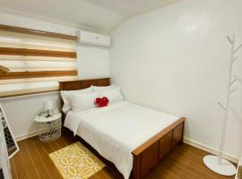 Gillera Staycation in Lipa: Lipa şehrinde bir otel