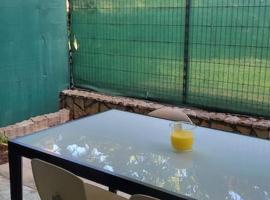 Cagnes/Mer Hippodrome - Terrasse 20m² proche mer, hotel v mestu Cagnes-sur-Mer