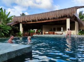 Tropical Bungalows-Siargao, готель у місті Хенераль-Луна