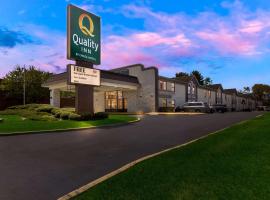 Quality Inn South Bend near Notre Dame, hotel u gradu Saut Bend