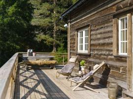 Koselig hytte med sjel på fjellet :), počitniška hiška v mestu Tjørhom