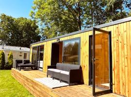 Cozy Tiny House bij het Leekstermeer, mini casa em Matsloot