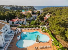 Ilunion Menorca, lejlighedshotel i Cala Galdana