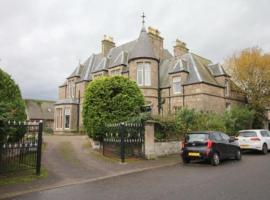 Duchally House, hostal o pensión en Nairn