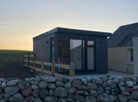 Donegal Luxury Pods, apartment in Gweedore