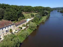 Holiday home Saussignac, hotel sa parkingom u gradu Lalinde