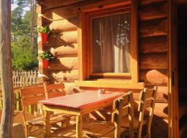 Karczma nad Szumem, brvnara u gradu J&oacute;zef&oacute;w