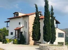 Elena's Country Home & SPA