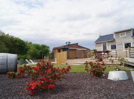 Bain Nordique SPA - Tiny house à la campagne、La Boissièreのタイニーハウス