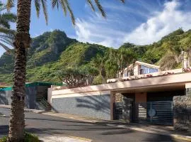 Porto Moniz Villa