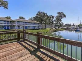 Motel 6-Oakland, CA - Embarcadero