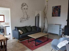 La petite maison des artistes, holiday home in Séguret