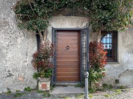 Alloggio in Via del Pescino – apartament w mieście Bracciano