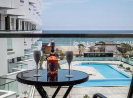 RoseBay std - Infinity Pool & Spa Resort, resort sa Mamaia Nord – Năvodari