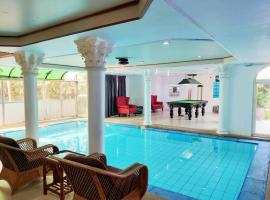 The Park Pool Villa Pattaya，芭達雅中心的飯店