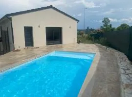 Villa moderne avec piscine Aubenas