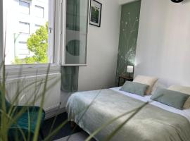 Hotel TULTY, hotel di Tours