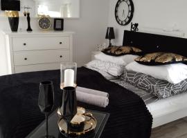 Willa La mer-Balia z jacuzzi, sauna ,klimatyzacja ,rowery，烏斯特卡的飯店