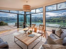 Million Dollar View - Takamatua Holiday Home, hotel ad Akaroa