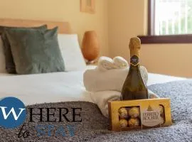 Lovely apartment by the Hillwood Park-Free Parking