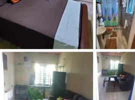 Bobby Vacation Home, ξενοδοχείο σε Portmore